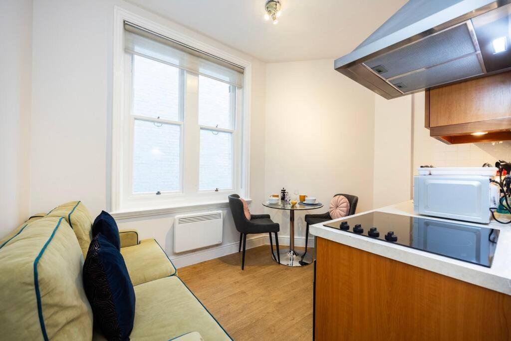 Stylish Studio In Leicester Square Londres Exterior foto